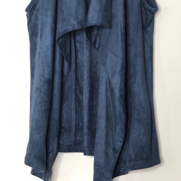 Romeo & Juliet Couture Waterfall Front Vest | S - Picture 3 of 6